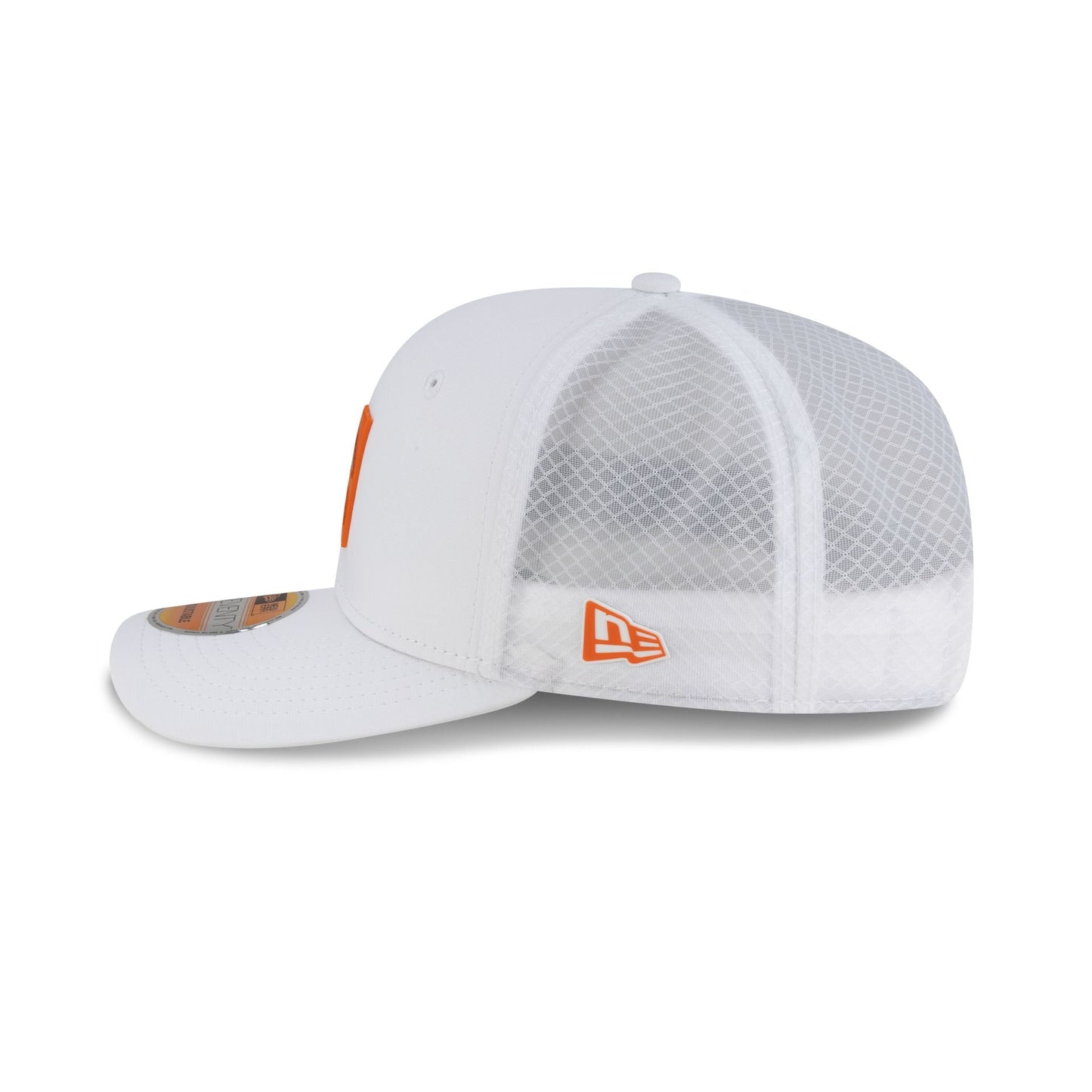 Denver Broncos 2025 Sideline Hot Weather White 9SEVENTY Trucker Hat