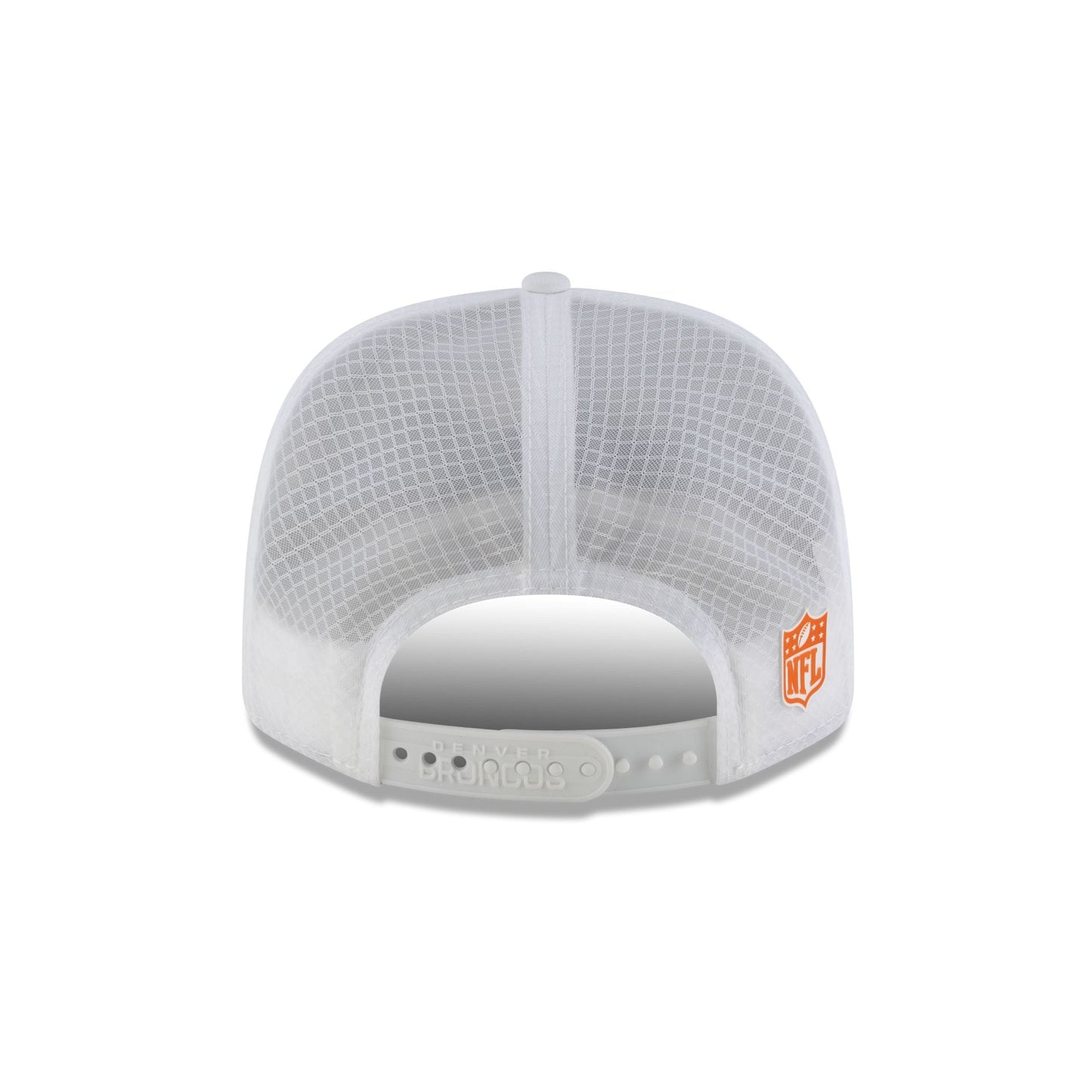 Denver Broncos 2025 Sideline Hot Weather White 9SEVENTY Trucker Hat