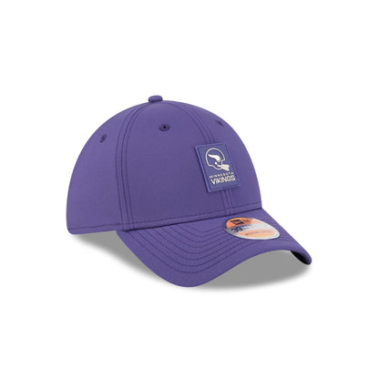 Minnesota Vikings 2025 Sideline Hot Weather Historic 39THIRTY Stretch Fit Hat