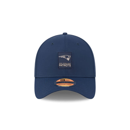 New England Patriots 2025 Sideline Hot Weather 39THIRTY Stretch Fit Hat