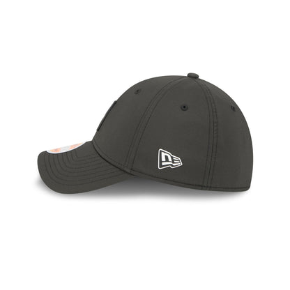New York Jets 2025 Sideline Hot Weather Black 39THIRTY Stretch Fit Hat