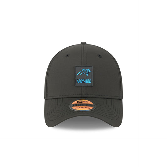 Carolina Panthers 2025 Sideline Hot Weather Black 39THIRTY Stretch Fit Hat