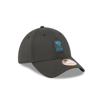 Jacksonville Jaguars 2025 Sideline Hot Weather Black 39THIRTY Stretch Fit Hat