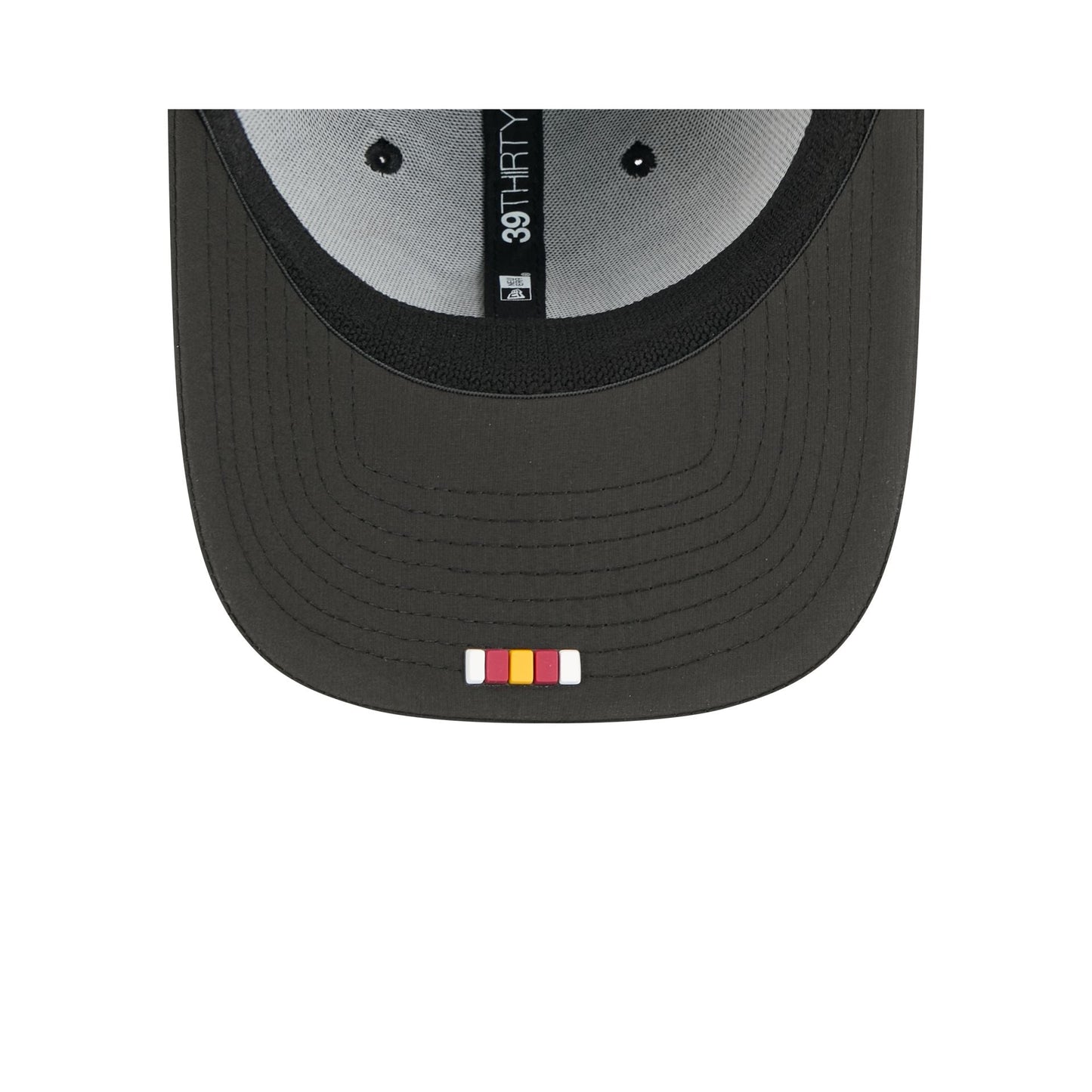 Washington Commanders 2025 Sideline Hot Weather Black 39THIRTY Stretch Fit Hat