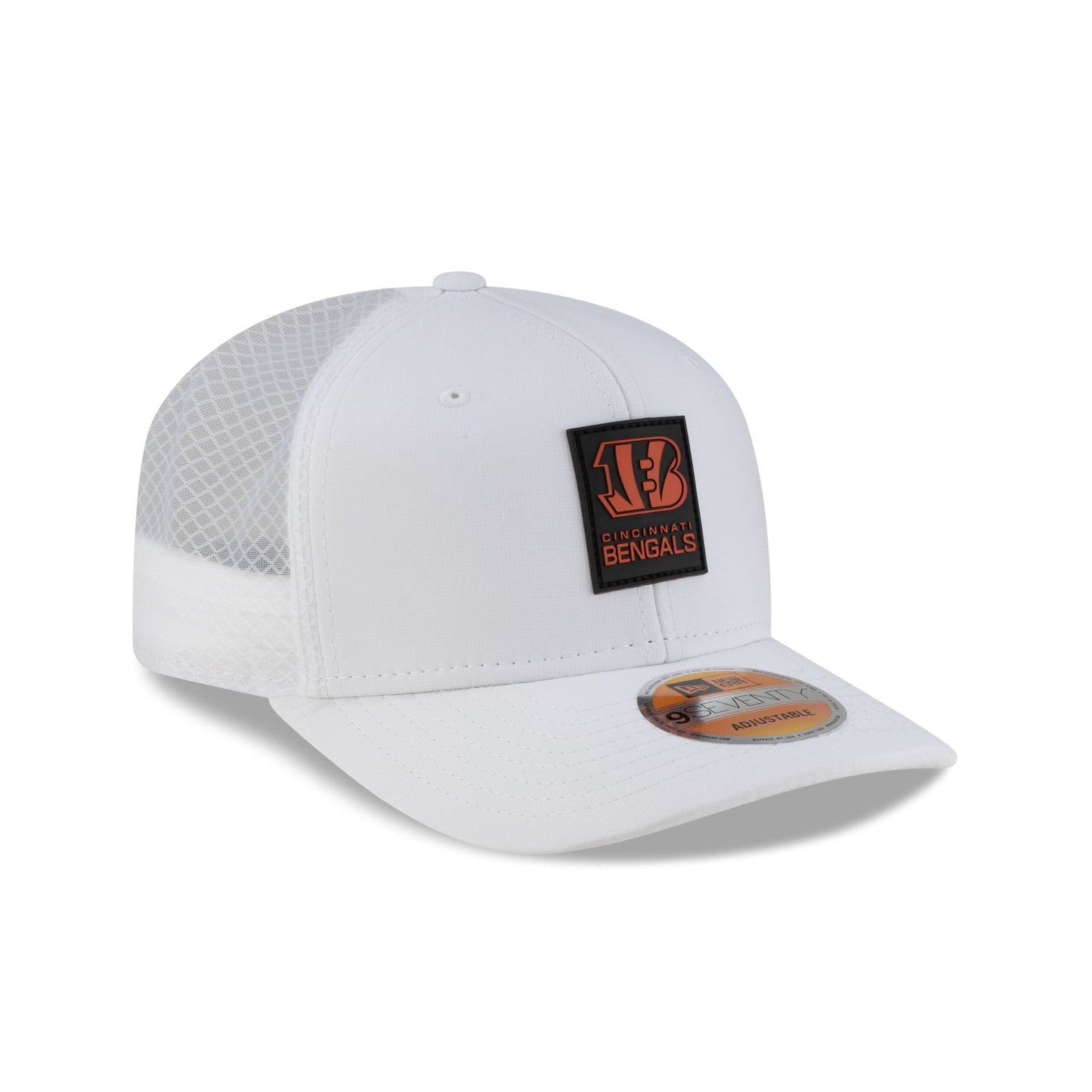 Cincinnati Bengals 2025 Sideline Hot Weather White 9SEVENTY Trucker Hat