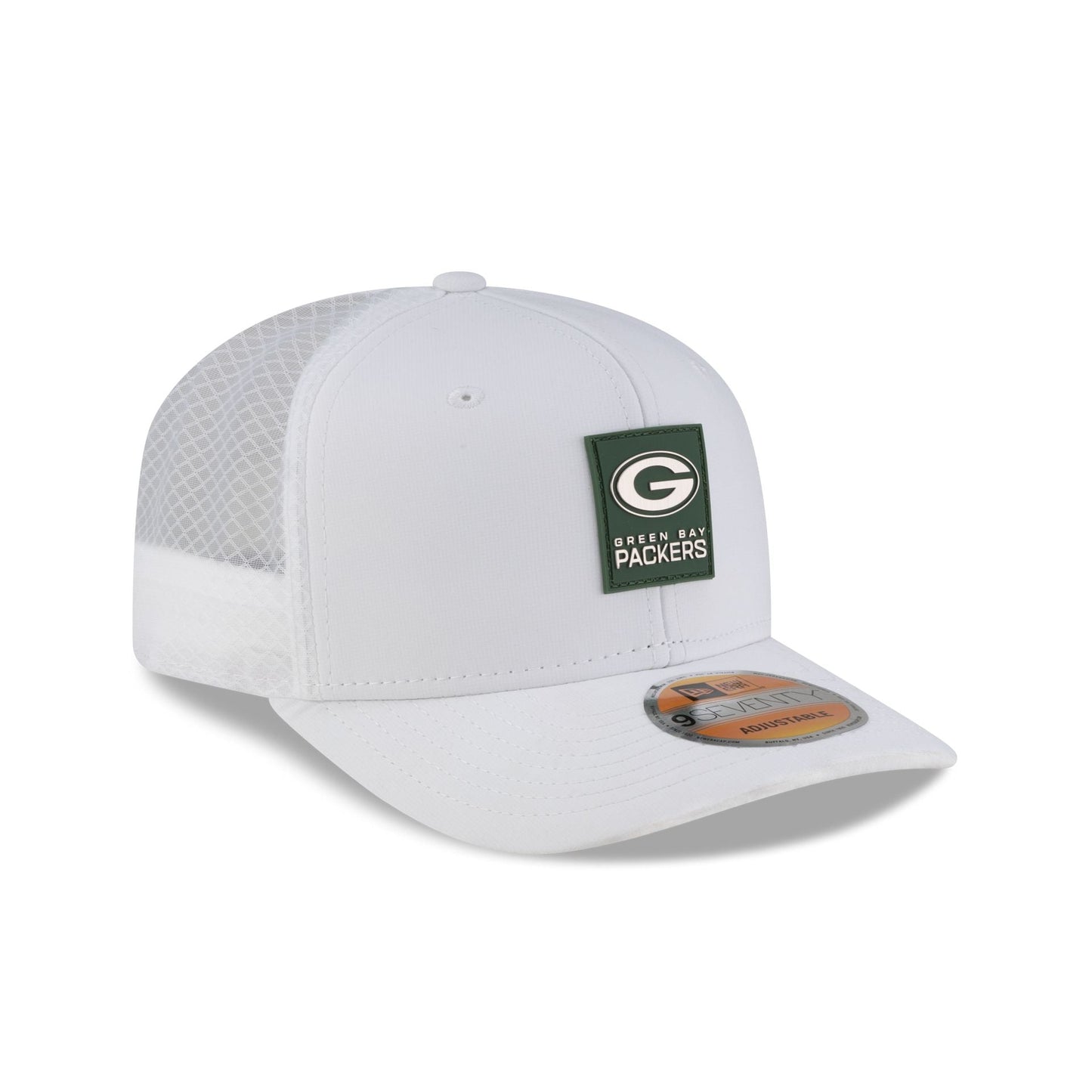 Green Bay Packers 2025 Sideline Hot Weather White 9SEVENTY Trucker Hat