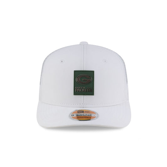 Green Bay Packers 2025 Sideline Hot Weather White 9SEVENTY Trucker Hat