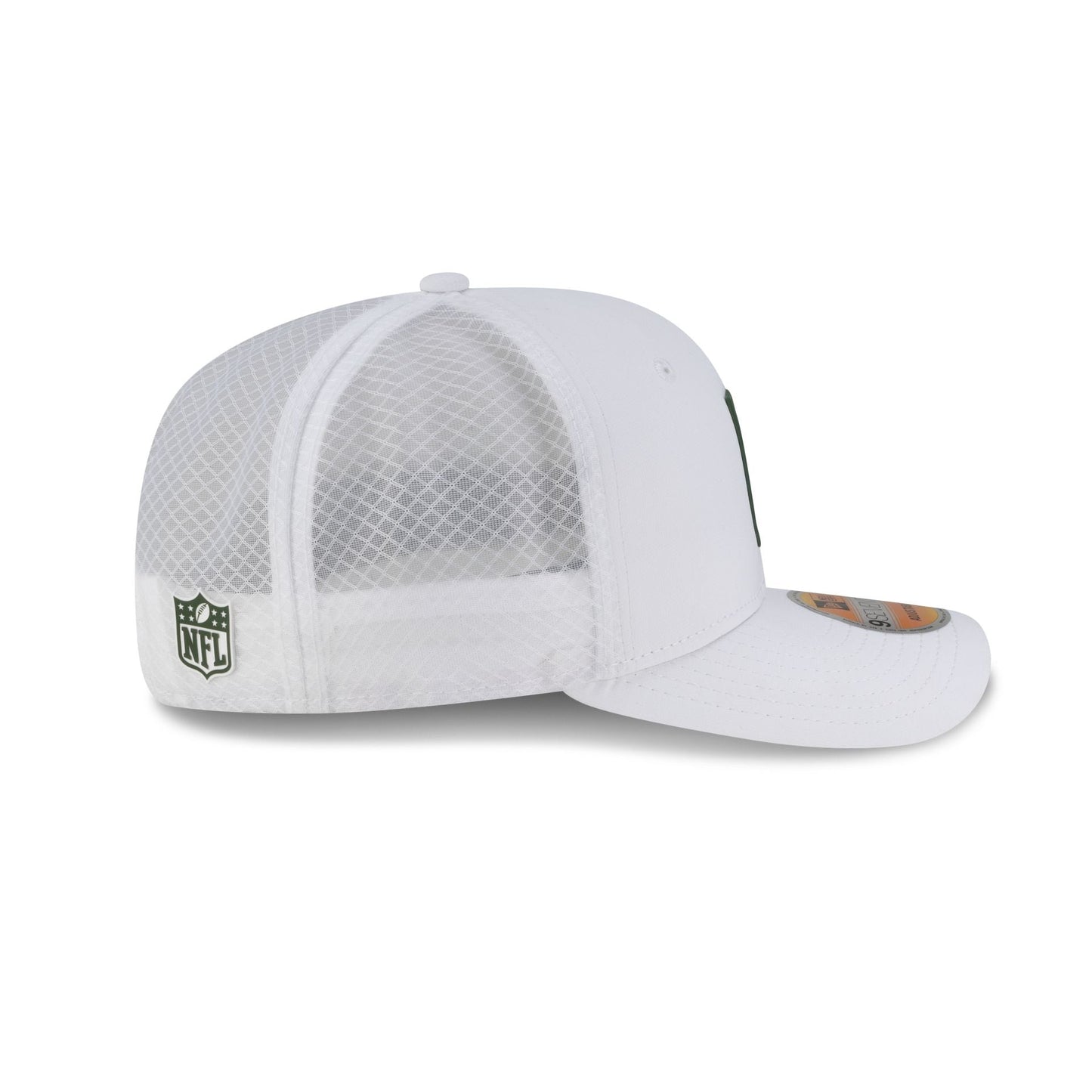 Green Bay Packers 2025 Sideline Hot Weather White 9SEVENTY Trucker Hat