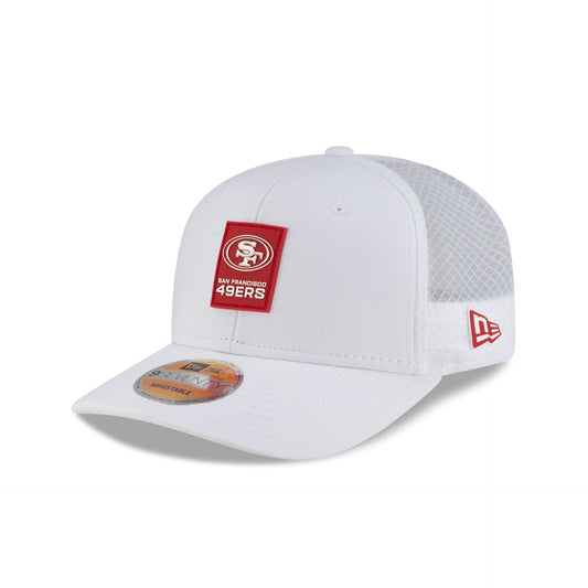 San Francisco 49ers 2025 Sideline Hot Weather White 9SEVENTY Trucker Hat